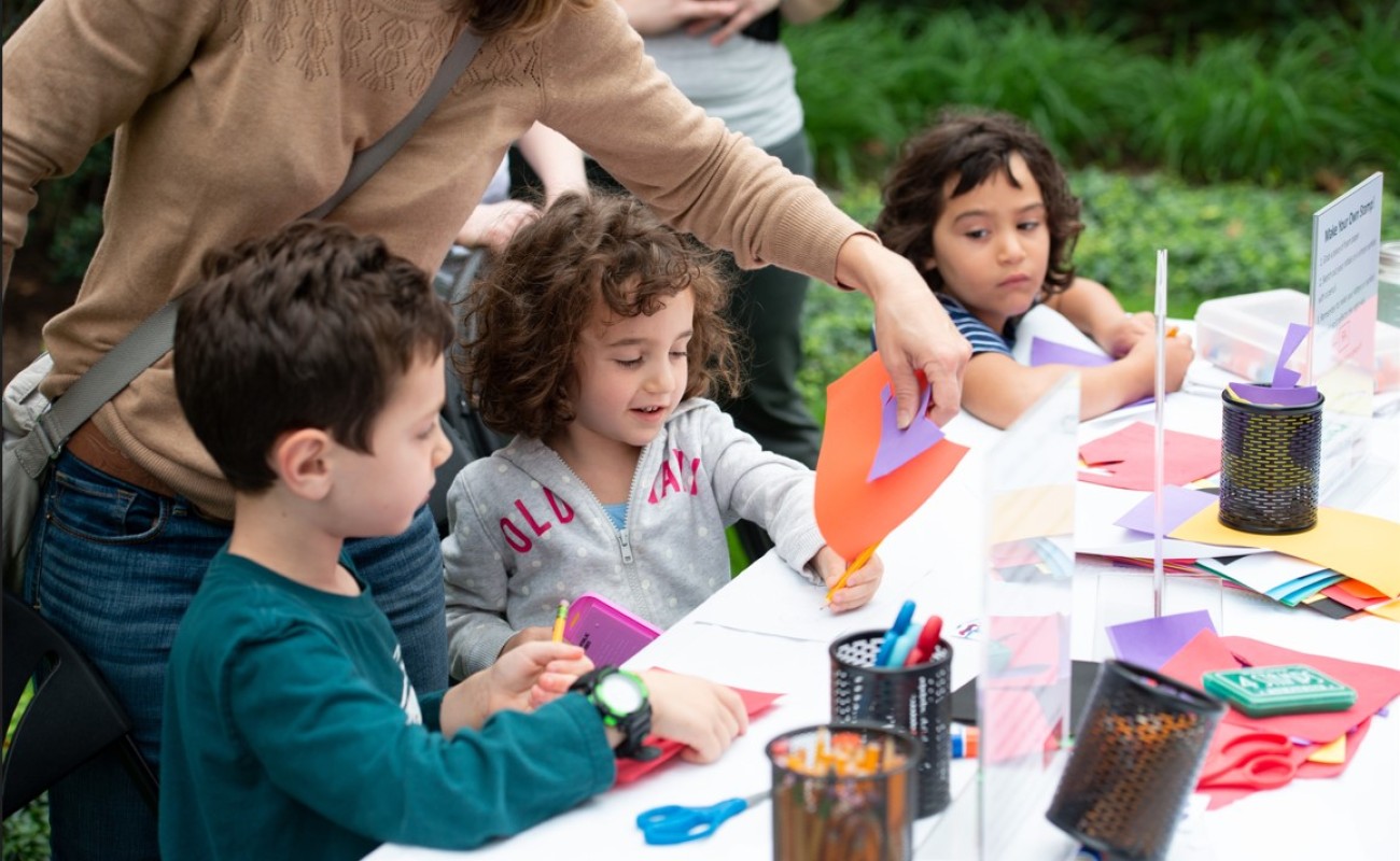 A picture of children doing crafts in the Jefferson Garden